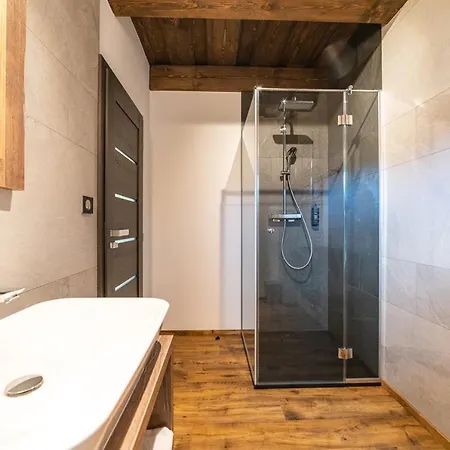 Dağ evi Chalets Havrania **** Zázrivá