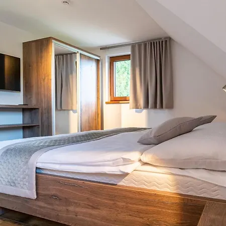 Dağ evi Chalets Havrania **** *
